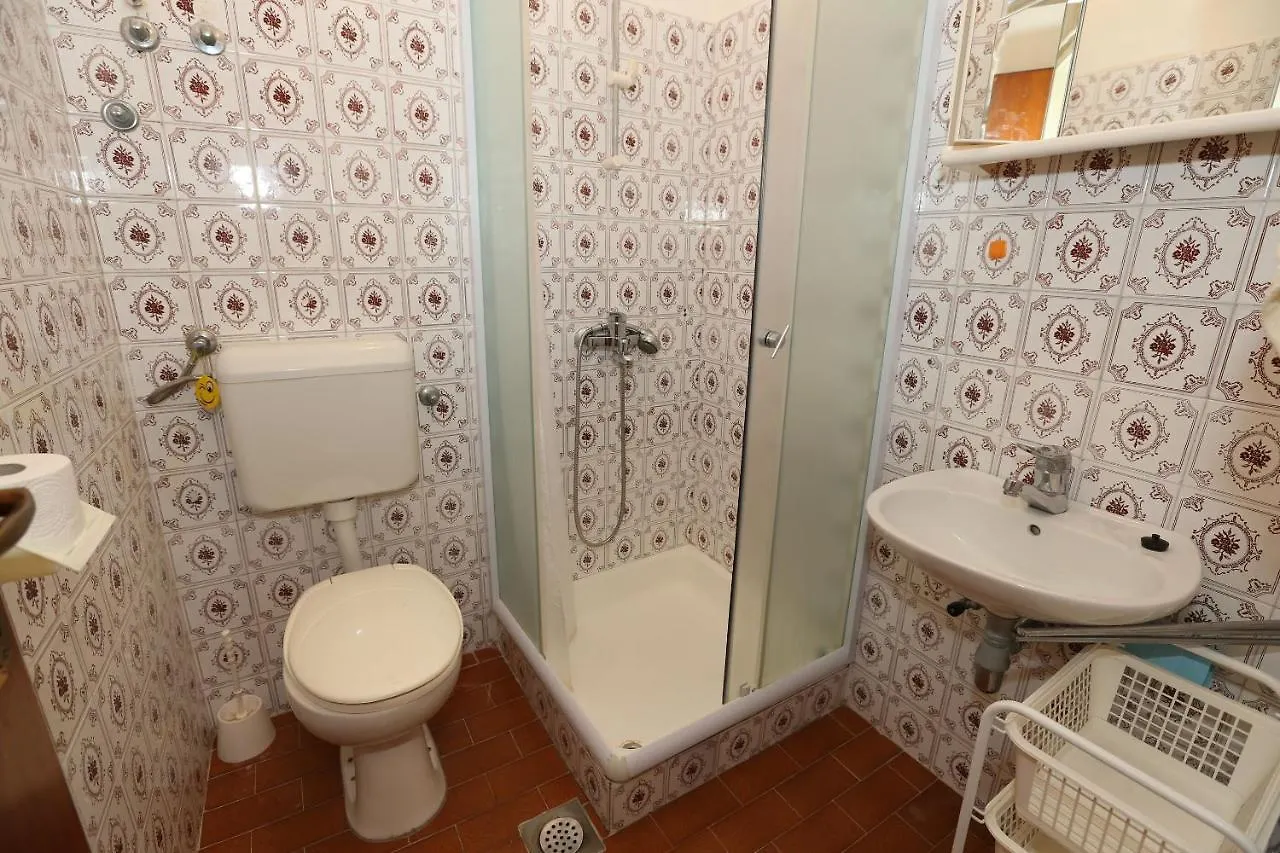 Apartments Fam Tomasic Baska  Croatia